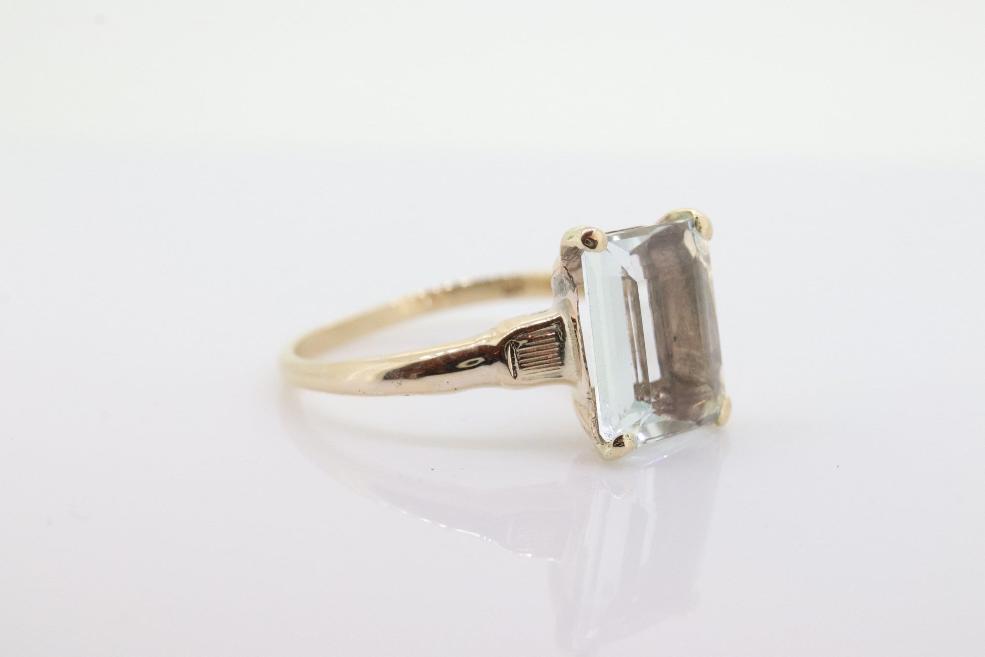 18k / 14K Aquamarine Solitaire ring. Genuine Natural Light Aquamarine Emerald cut gem. Vintage Aquamarine ring. st(98)