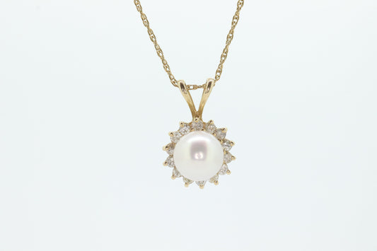 Pearl diamond pendant. 14k Pearl Genuine diamond halo pendant with cable necklace. Pearl Halo pendant Yellow gold. st(92)