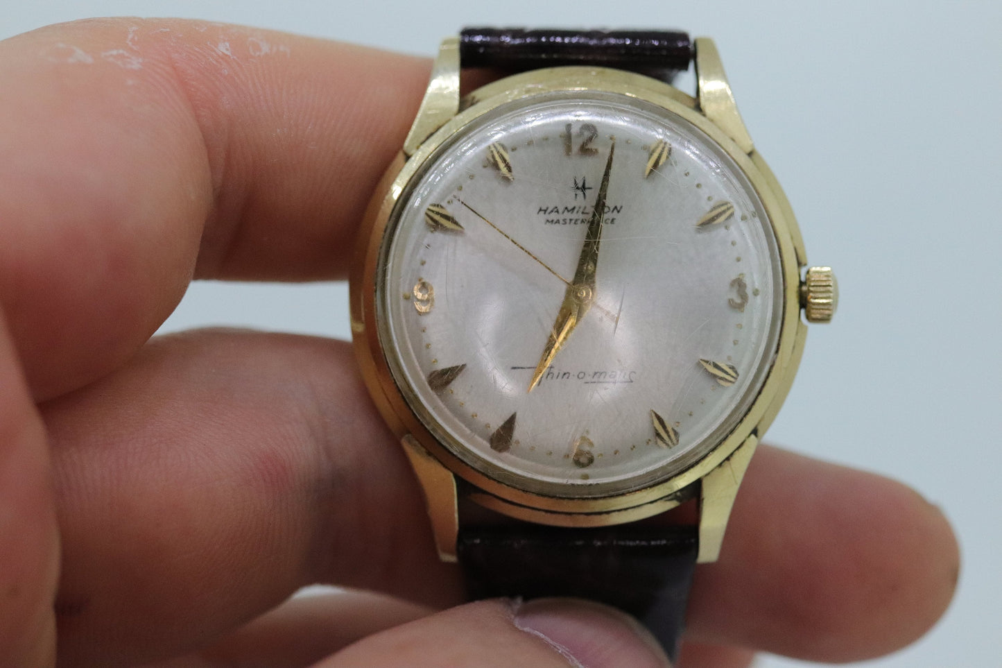 HAMILTON THIN o MATIC Watch. 14k Yellow Gold Round Hamilton wristwatch. Hamilton 956167 Mens watch.