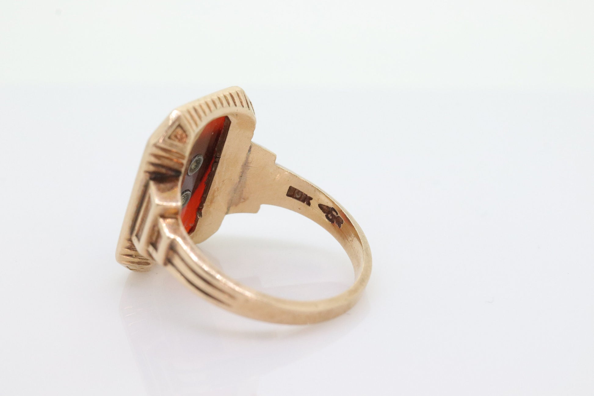 10k Crest ring. 10k Art Deco Carnelian Family Crest Shield ring. Square Carnelian Glass ring. st(112)