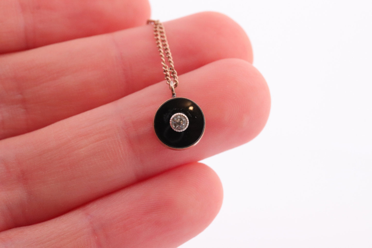 Onyx Pendant. VAN DeLL Gold Filled 1/20th 12k Art Deco Mourning Onyx Pendant for a necklace. Round Onyx Pendant. st(37)