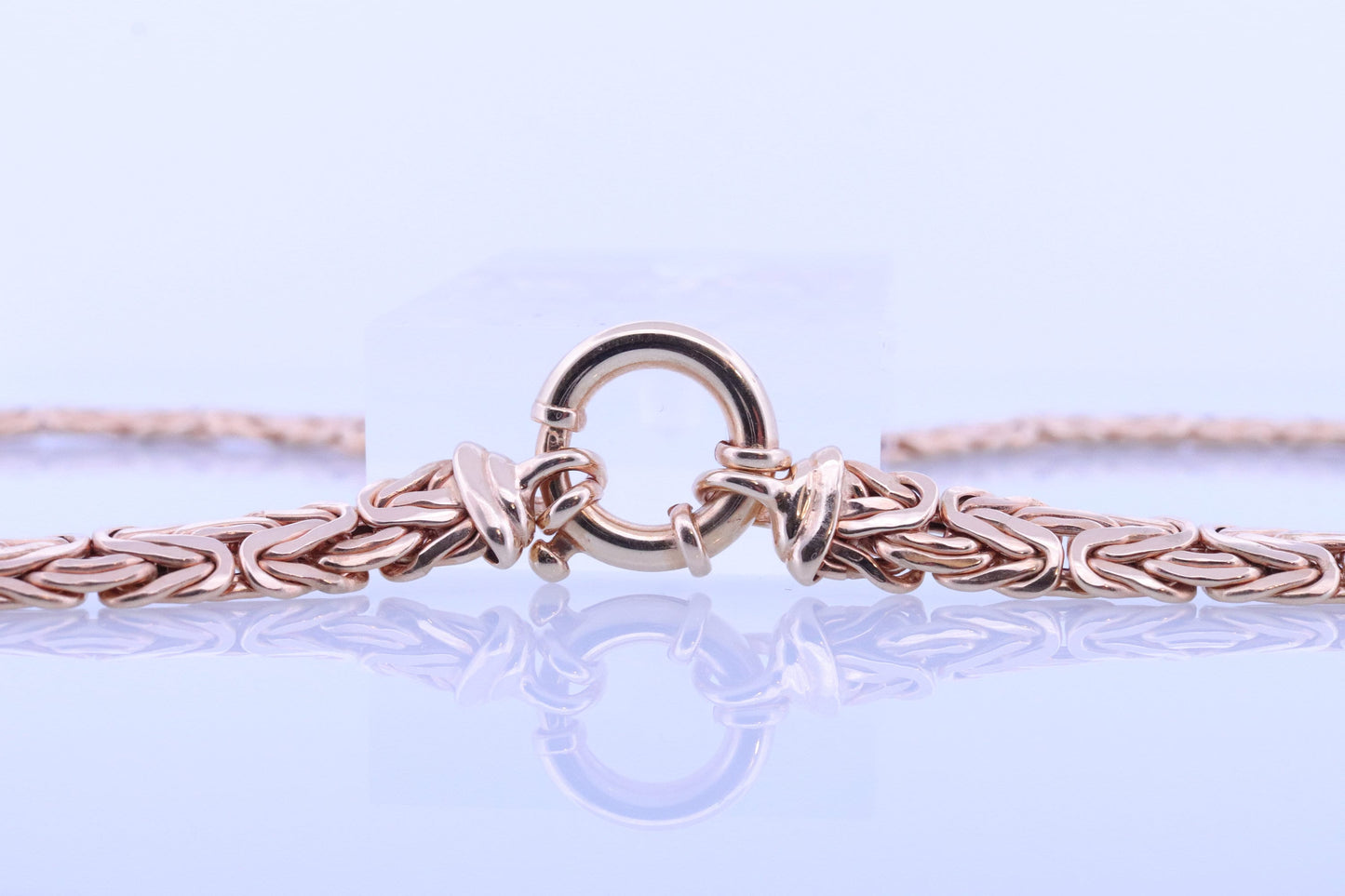 Heavy 14k Byzantine Necklace. 19.3grams 17in length. Flattened Byzantine Necklace. 14k yellow gold ITALY. stock (726)
