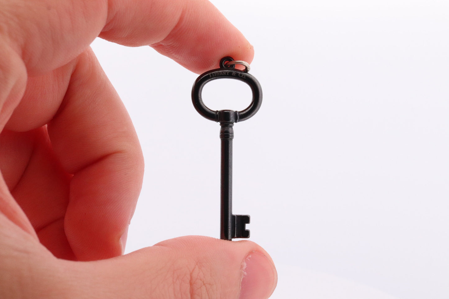 Titanium Tiffany and Co Key Pendant. Solid Pendant Tiffany & Co. st(54)