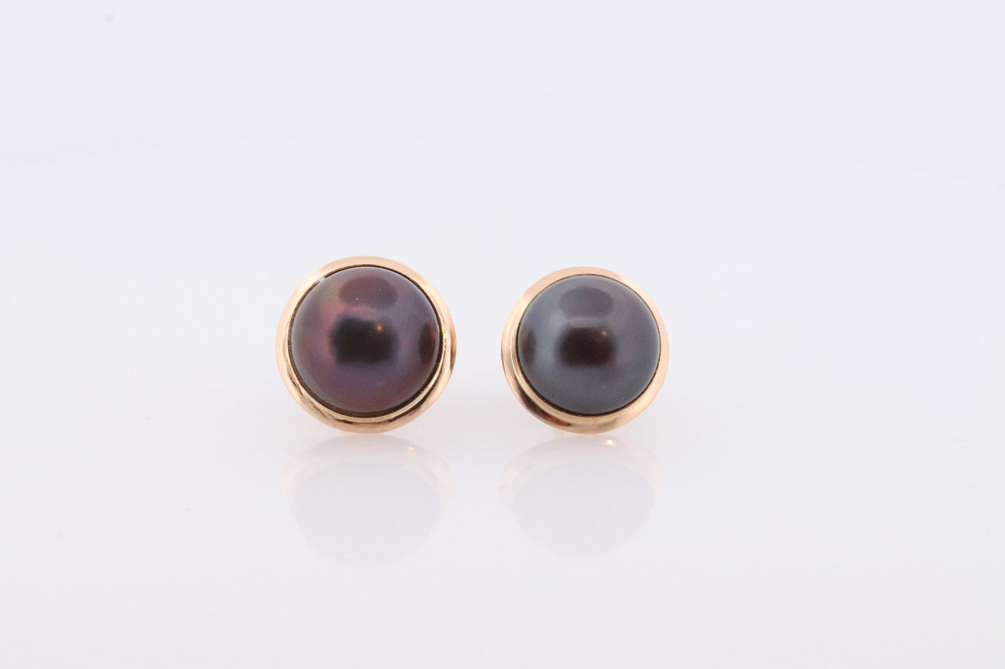 14k Large MABE Pearl Black / Blue Clip On earrings. Non Pierced Omega Back Clips Mabe Pearl Earrings st(62)