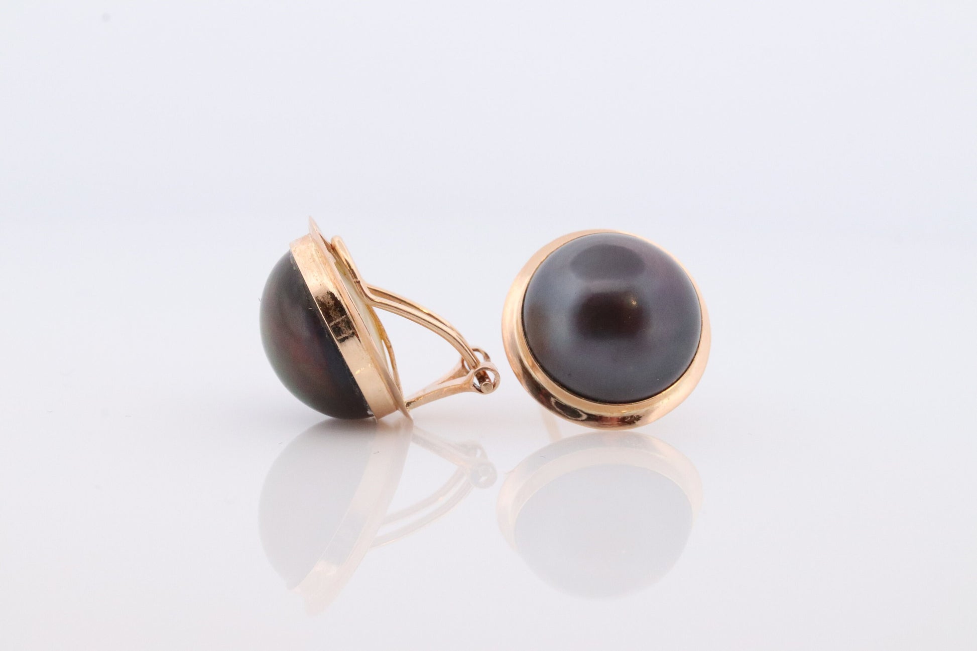 14k Large MABE Pearl Black / Blue Clip On earrings. Non Pierced Omega Back Clips Mabe Pearl Earrings st(62)