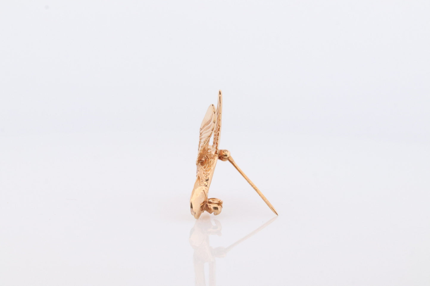 14k Hummingbird with Diamonds Ruby. Ballou & Co Bird Brooch Diamond encrusted with ruby eyes. BAB. st(237)