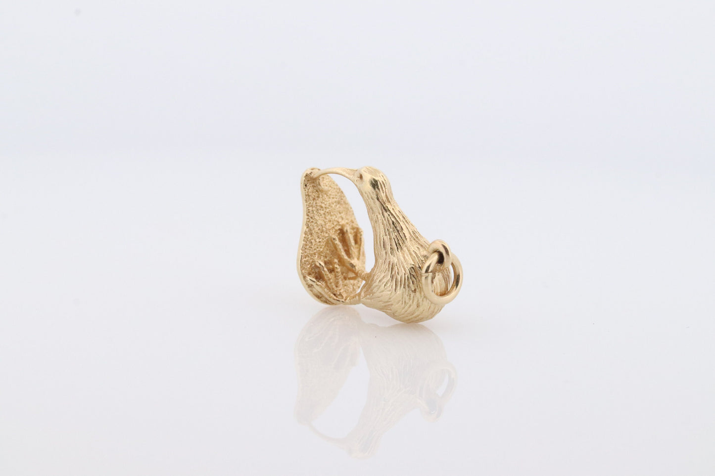 14k NEW ZEALAND Pendant Medallion. 14ct Gold Kiwi Bird bust charm. Kiwi 3D Bird. 14k Solid Gold pendant st(94)