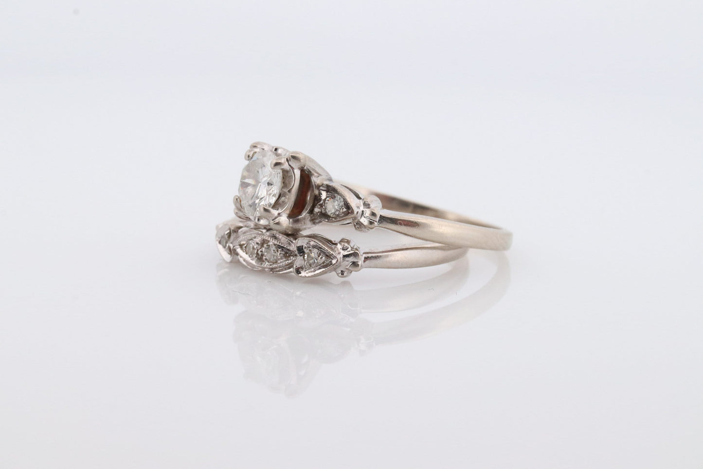 Vintage Art Deco Engagement Ring Set. 1940s. 14k White Gold Diamond Wedding and Engagement Ring Set. Women Sz. 7.5 st(249)