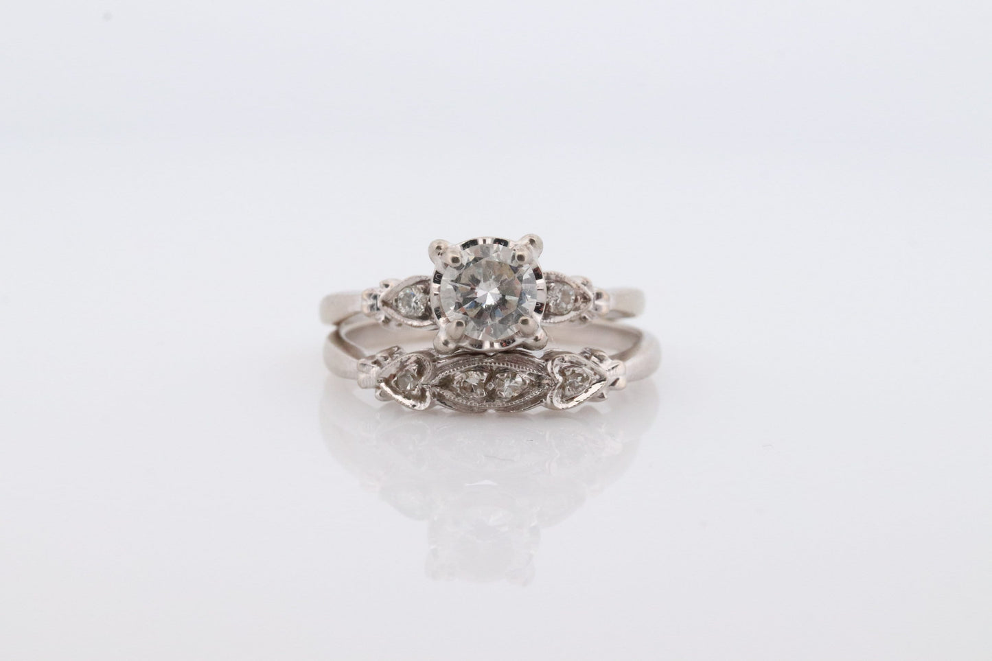 Vintage Art Deco Engagement Ring Set. 1940s. 14k White Gold Diamond Wedding and Engagement Ring Set. Women Sz. 7.5 st(249)
