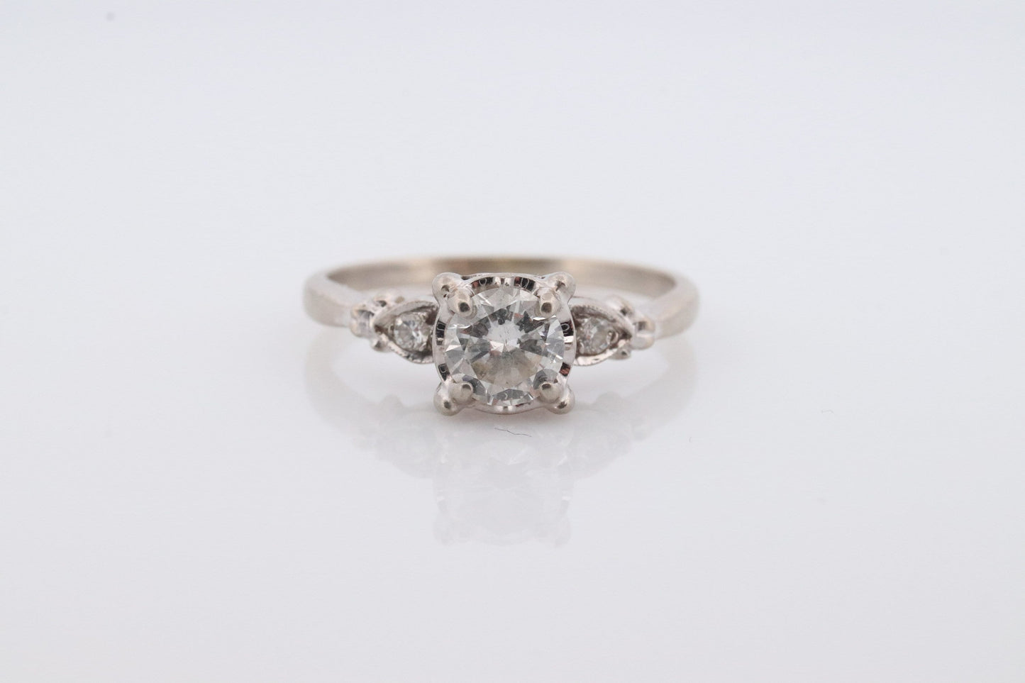 Vintage Art Deco Engagement Ring Set. 1940s. 14k White Gold Diamond Wedding and Engagement Ring Set. Women Sz. 7.5 st(249)