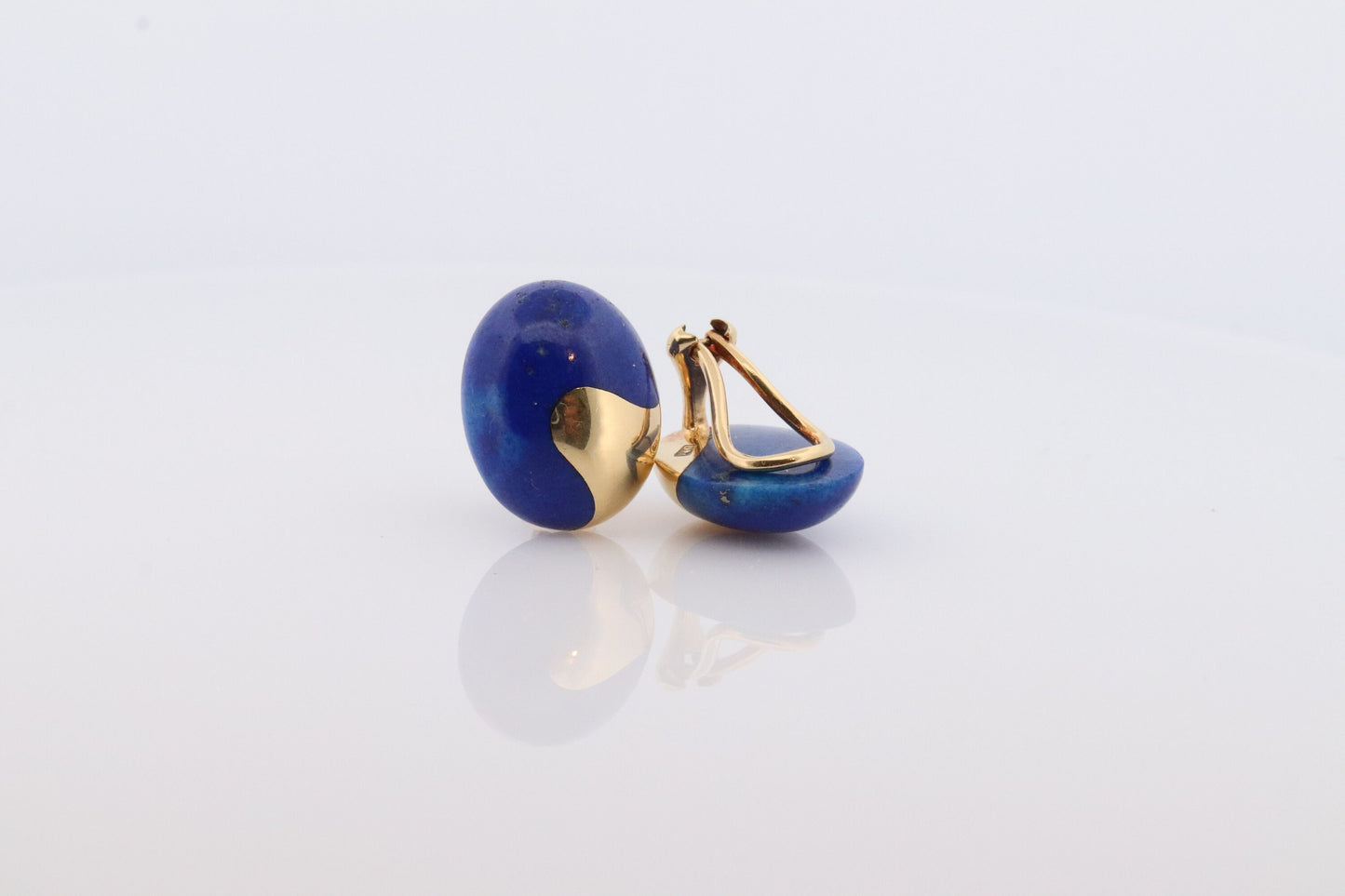 18k Tiffany and Co. Earrings. 18k Yellow Gold Lapis Lazuli Earrings. Blue Lapis Ying Yang Non Pierced Clip on Omega Clips. st(10-06)