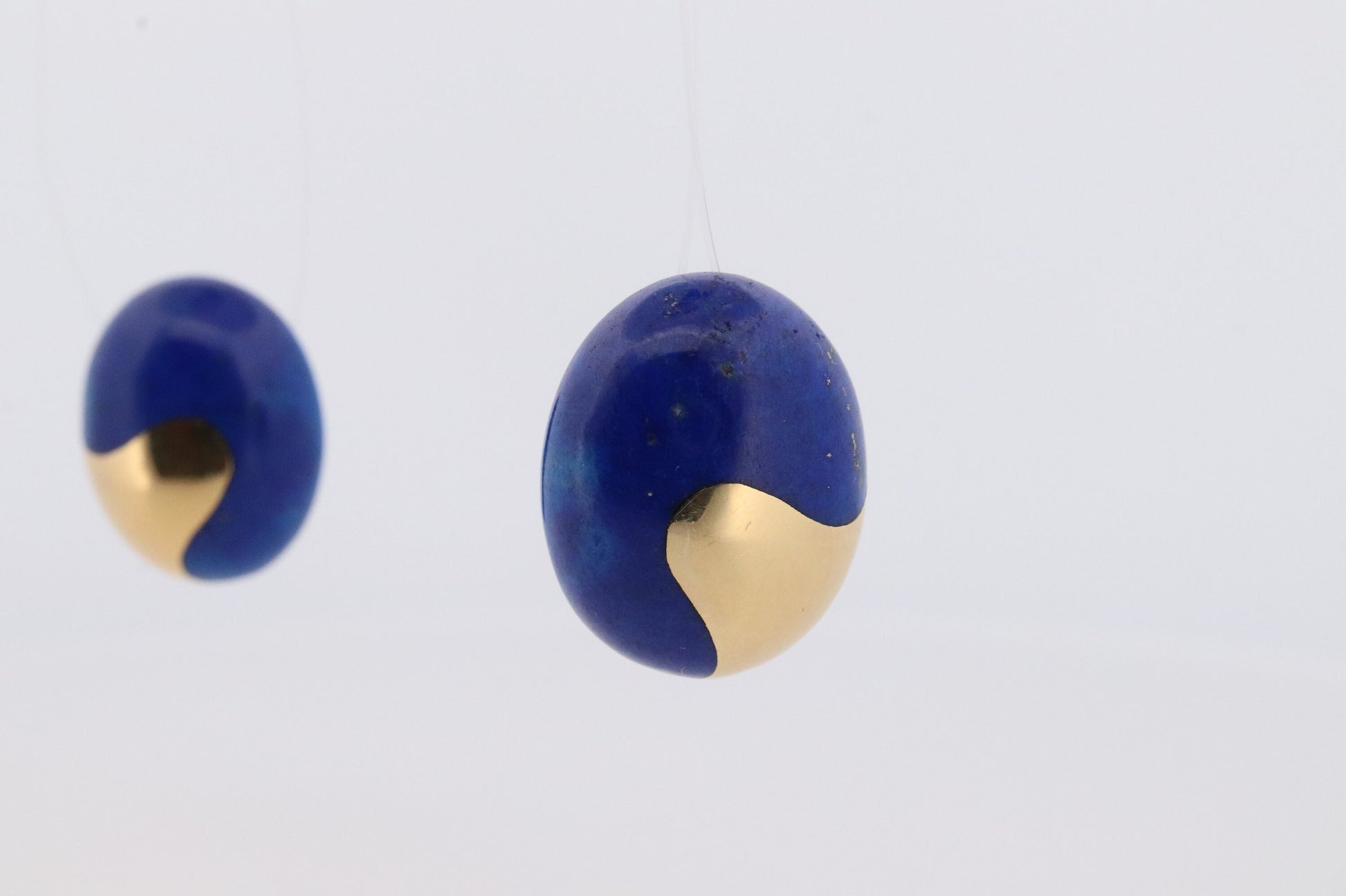18k Tiffany and Co. Earrings. 18k Yellow Gold Lapis Lazuli Earrings. Blue Lapis Ying Yang Non Pierced Clip on Omega Clips. st(10-06)