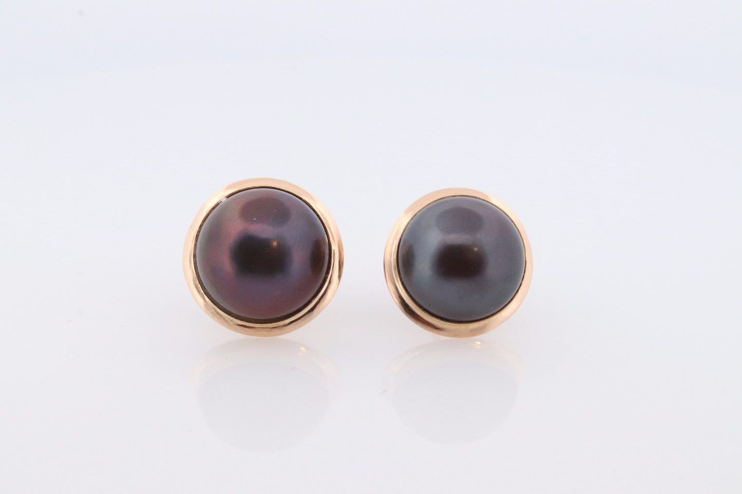14k Large MABE Pearl Black / Blue Clip On earrings. Non Pierced Omega Back Clips Mabe Pearl Earrings st(62)