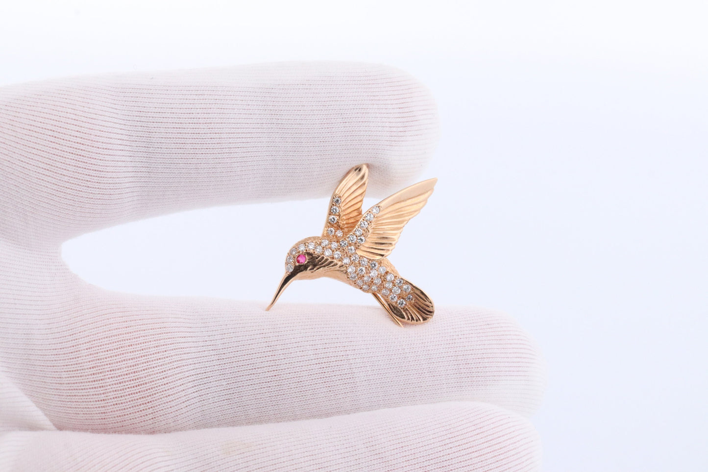 14k Hummingbird with Diamonds Ruby. Ballou & Co Bird Brooch Diamond encrusted with ruby eyes. BAB. st(237)
