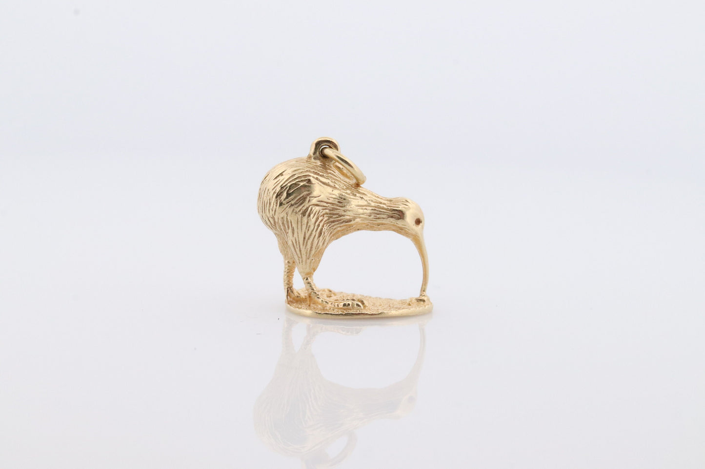 14k NEW ZEALAND Pendant Medallion. 14ct Gold Kiwi Bird bust charm. Kiwi 3D Bird. 14k Solid Gold pendant st(94)