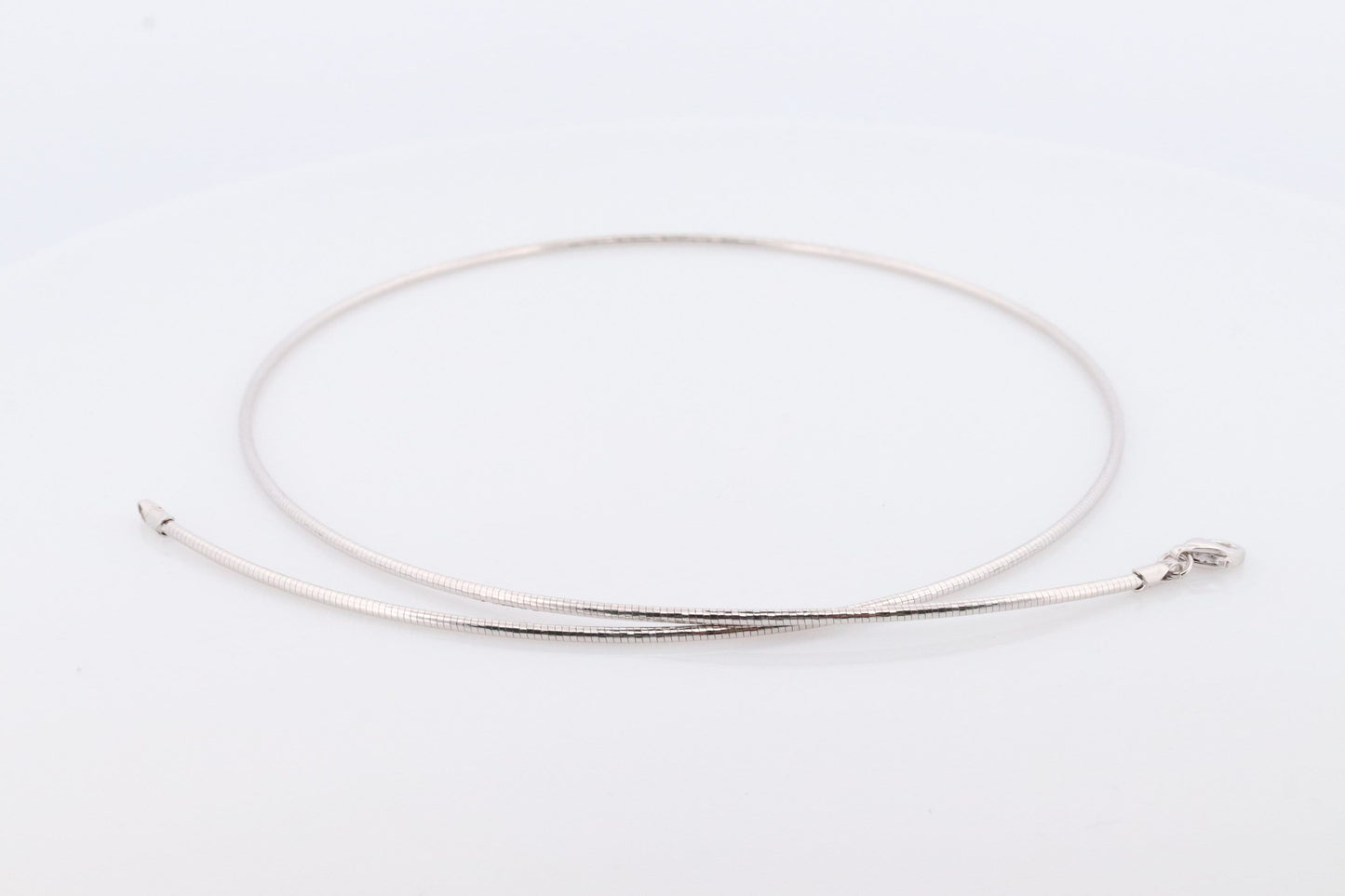 18k Round Omega Necklace. 18k White White Gold OMEGA Snake chain Necklace. MILOR 1.5mm 16in length. Choker Collar necklace.