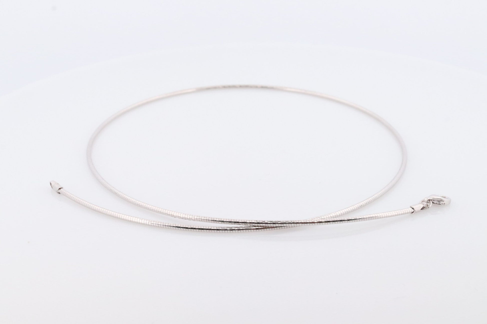 18k Round Omega Necklace. 18k White White Gold OMEGA Snake chain Necklace. MILOR 1.5mm 16in length. Choker Collar necklace.