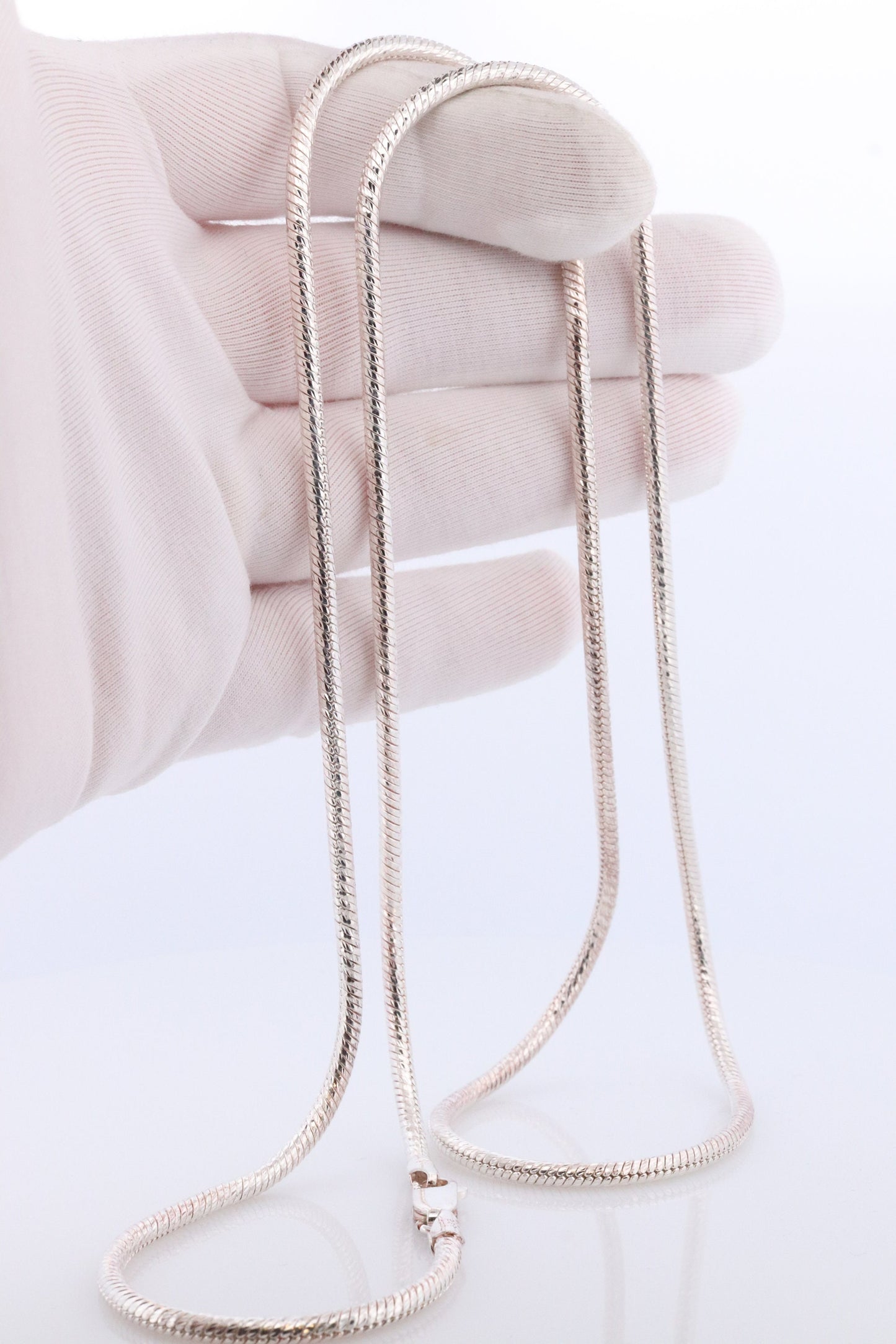 Sterling Silver Omega Snake Necklace. 925 Round Omega Snake Chain Heavy 45g 3mm width and 32in length