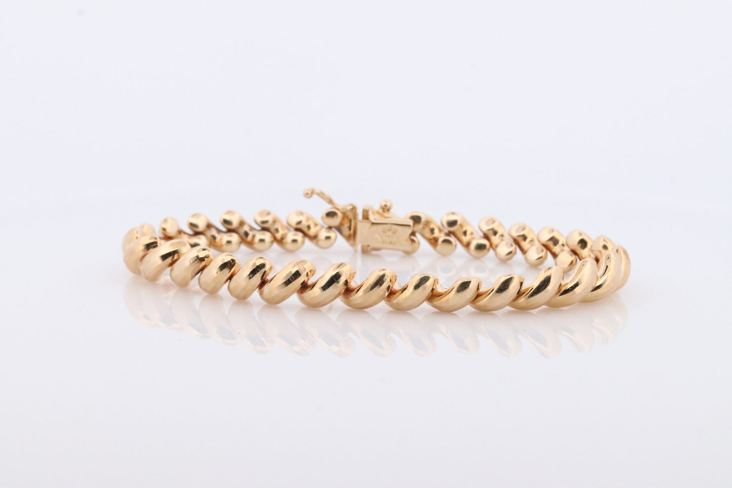 14k San Marco Bracelet. 14k Yellow Gold San Marco Fancy Macaroni Link Bracelet. 12.9grams.