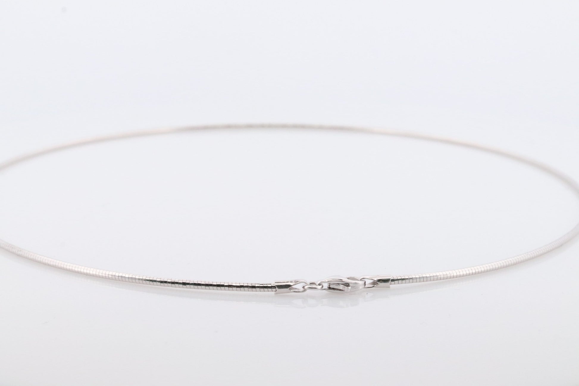 18k Round Omega Necklace. 18k White White Gold OMEGA Snake chain Necklace. MILOR 1.5mm 16in length. Choker Collar necklace.