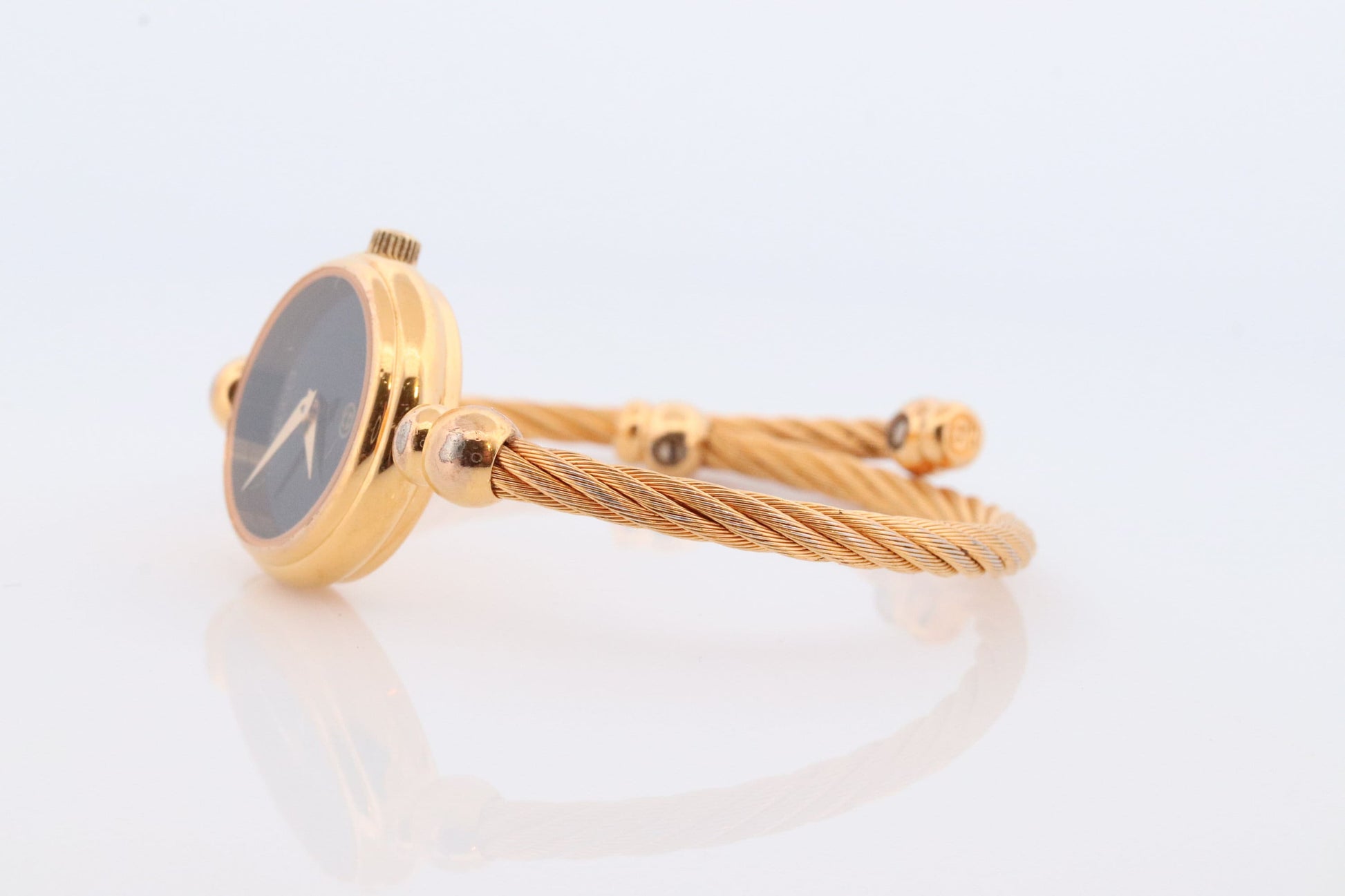 Vintage GUCCI 2700 Quartz Watch Timepiece. Gucci Black Face Gold Tone Bangle Wrist Watch Ladies. Original Paperwork / Box