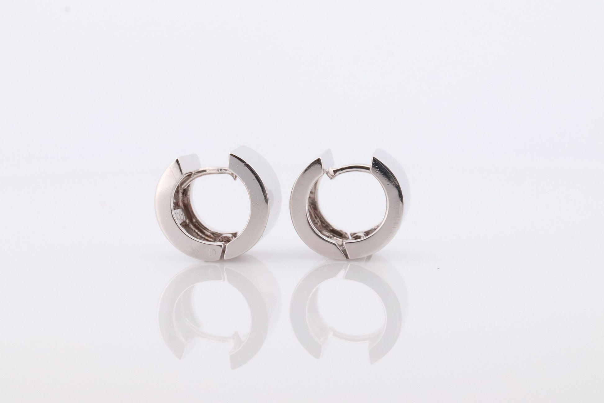14k Gold WIDE Flat HOOP Earrings. Heavy 8.5g Hoop Gloss earrings. Huggies Wide Polished White Gold Earrings. Huggie Hinged Earrings.