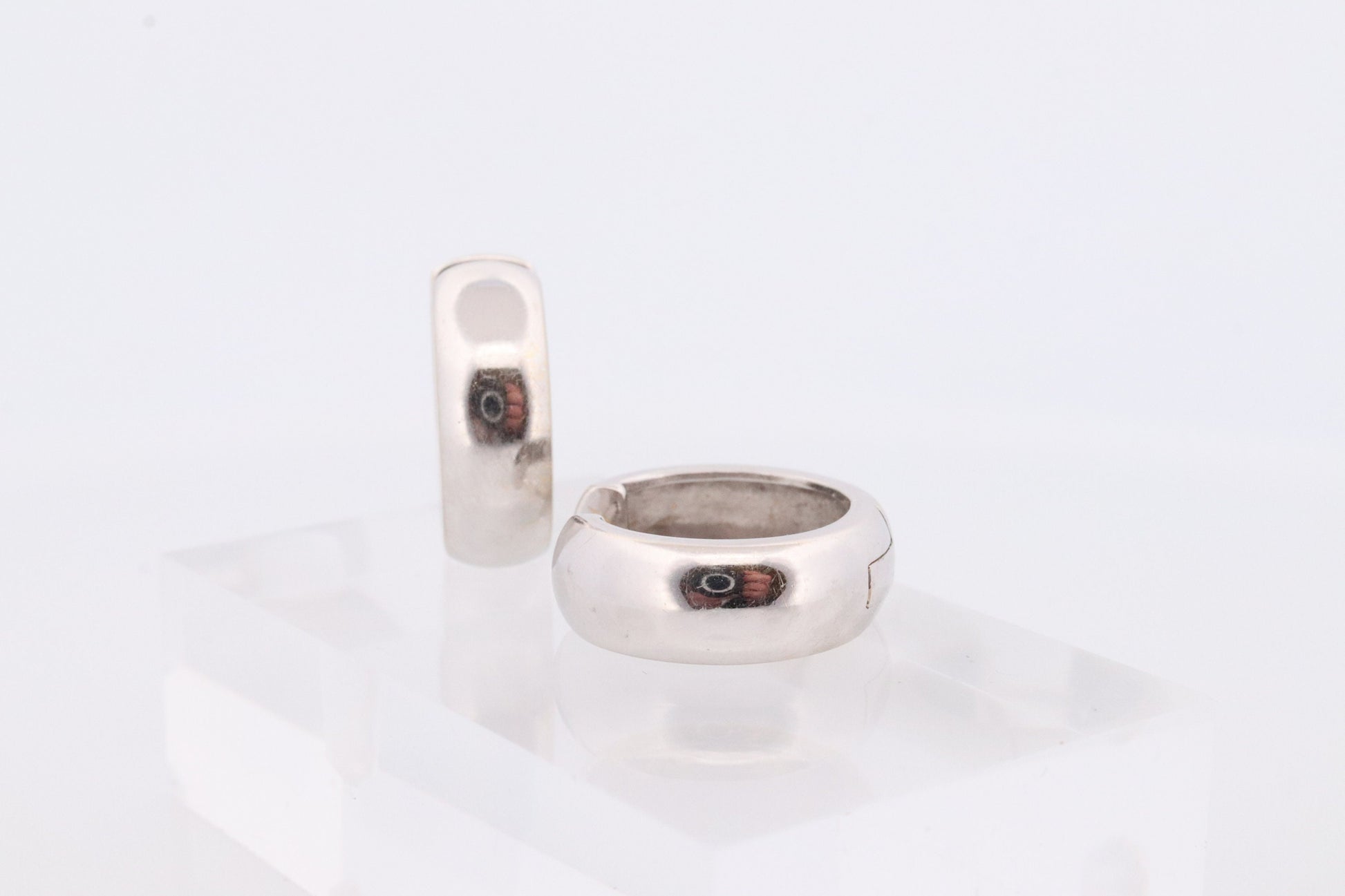 14k Gold Rounded HOOP Earrings. Heavy 6.8g Hoop Gloss earrings. Huggies Wide Polished White Gold Earrings. Huggie Hinged Earrings.