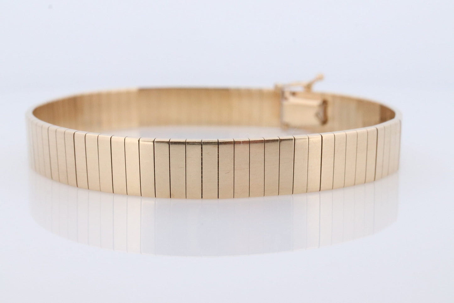 14k Wide Omega Bracelet. Italian Made 14k Yellow Gold Omega Snake Bracelet. High Quality bracelet 20.5g 8mm wide