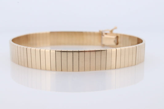 14k Wide Omega Bracelet. Italian Made 14k Yellow Gold Omega Snake Bracelet. High Quality bracelet 20.5g 8mm wide