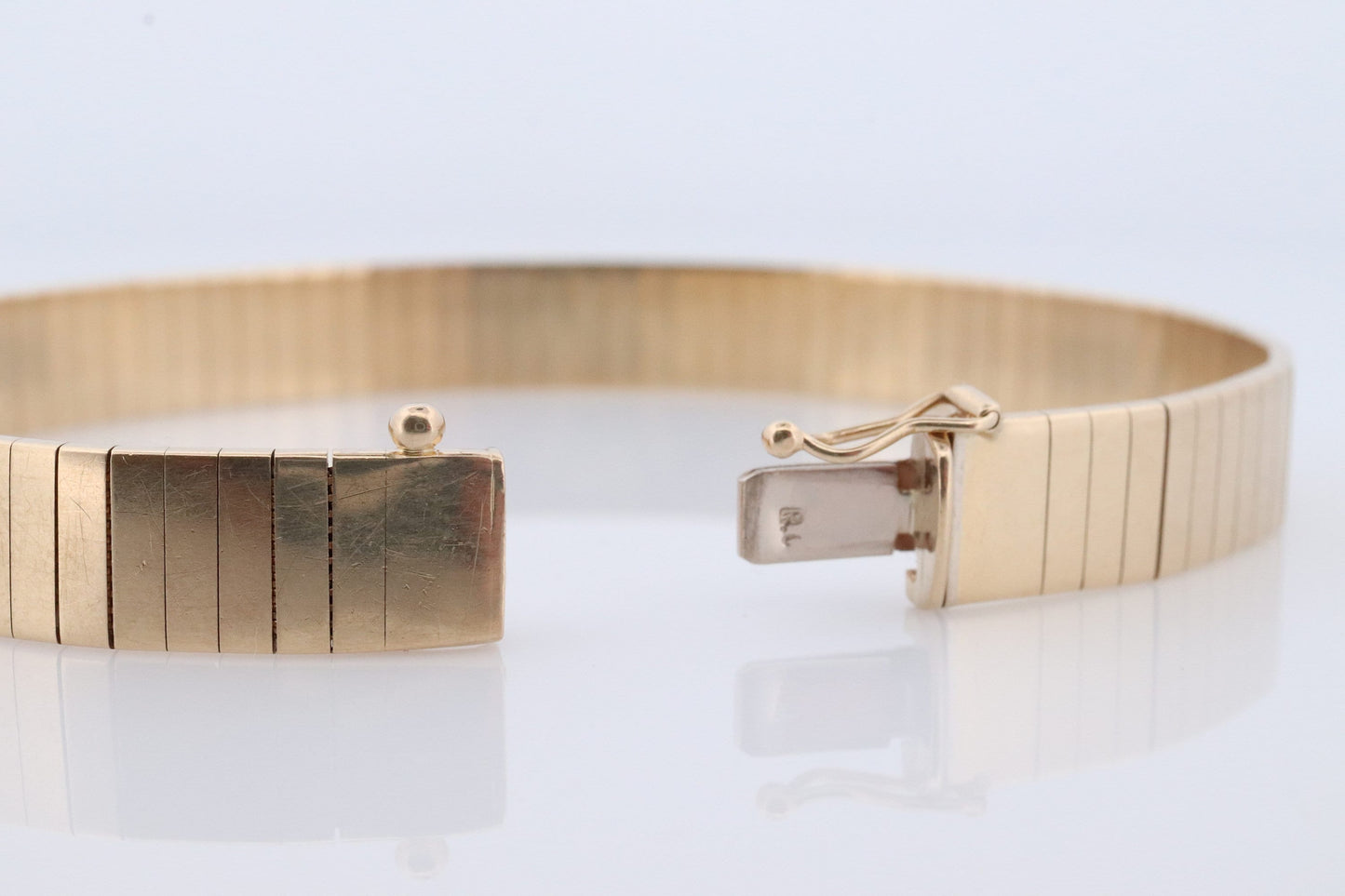 14k Wide Omega Bracelet. Italian Made 14k Yellow Gold Omega Snake Bracelet. High Quality bracelet 20.5g 8mm wide