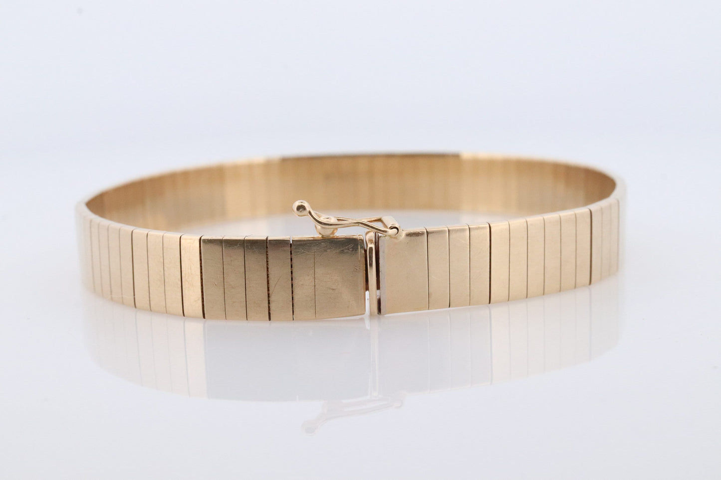 14k Wide Omega Bracelet. Italian Made 14k Yellow Gold Omega Snake Bracelet. High Quality bracelet 20.5g 8mm wide