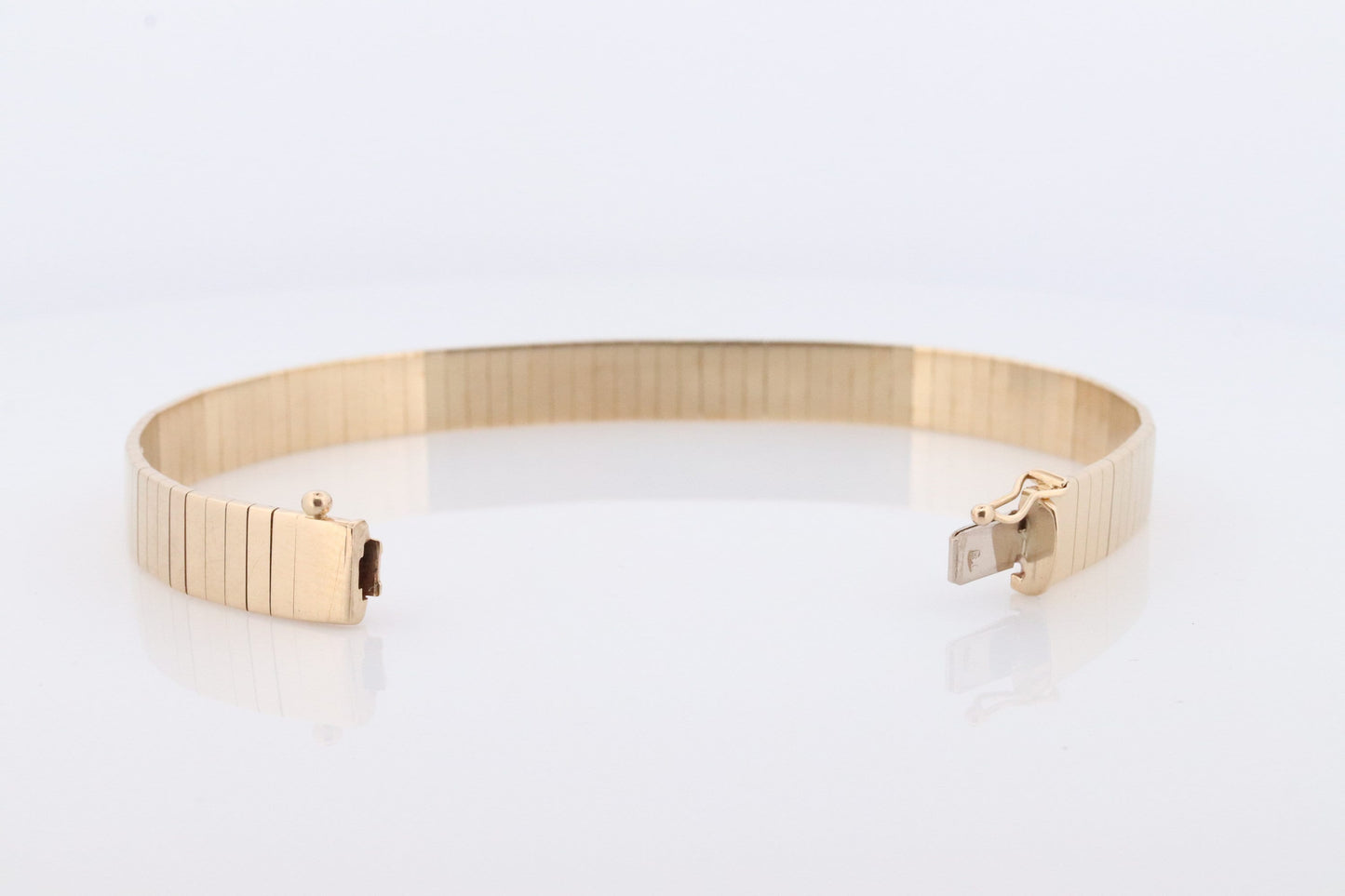 14k Wide Omega Bracelet. Italian Made 14k Yellow Gold Omega Snake Bracelet. High Quality bracelet 20.5g 8mm wide