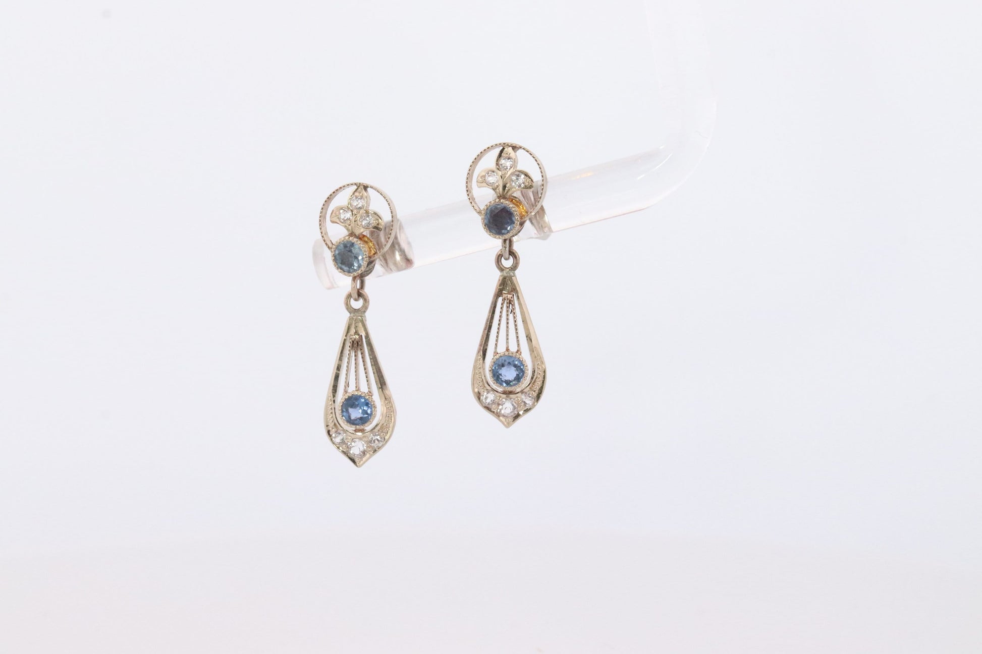Antique 14k Blue Sapphire Dangle earrings. Blue Sapphire Princess Earrings. 14k Chandelier Earrings. Lavalier