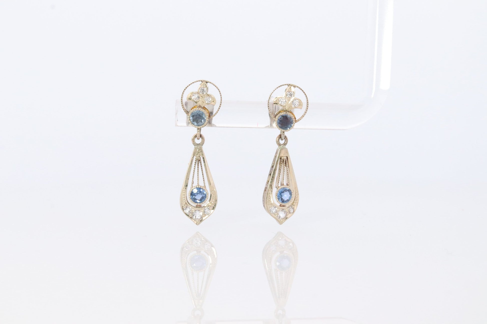 Antique 14k Blue Sapphire Dangle earrings. Blue Sapphire Princess Earrings. 14k Chandelier Earrings. Lavalier