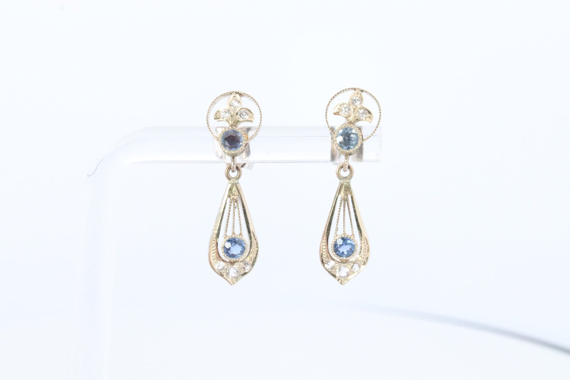 Antique 14k Blue Sapphire Dangle earrings. Blue Sapphire Princess Earrings. 14k Chandelier Earrings. Lavalier
