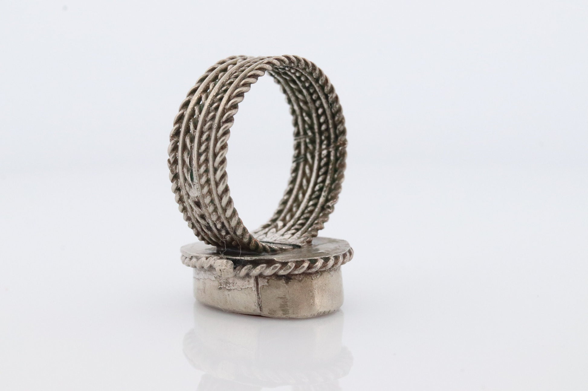 Sterling Silver Carnelian Intaglio Engraved Ring. HANDMADE Bezel set. st(23/11)