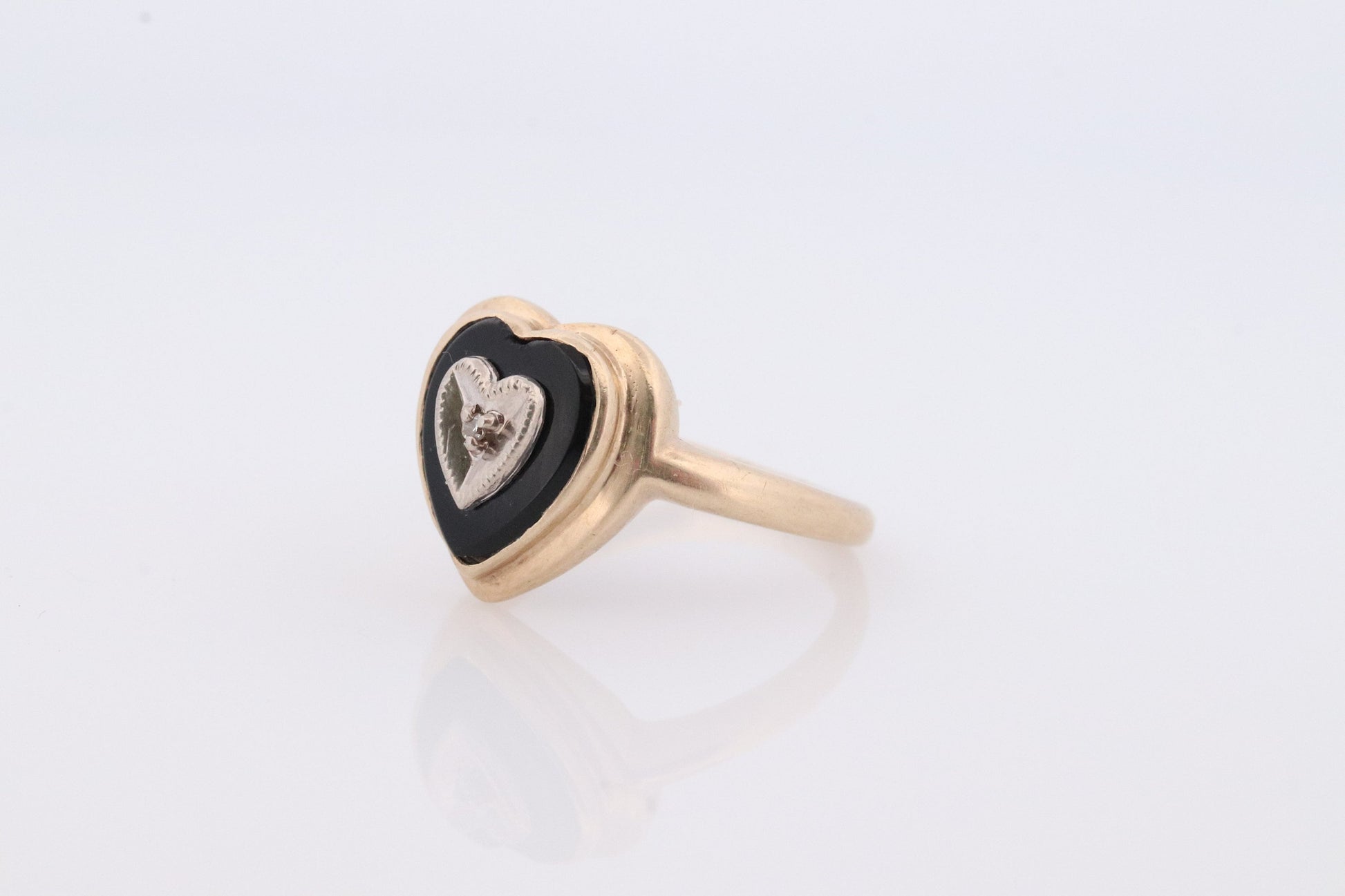 10k ONYX and diamond HEART ring. Heart Onyx bezel set victorian mourning ring. Mason 10k Ring.