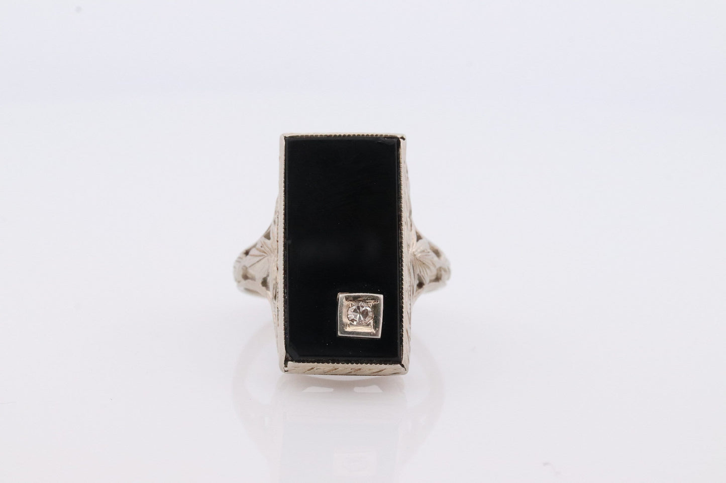 Art Deco Onyx and Diamond Ring. 14k Yellow Gold Rectangle Onyx and Diamond ring. Mourning ring. Filigree white gold.