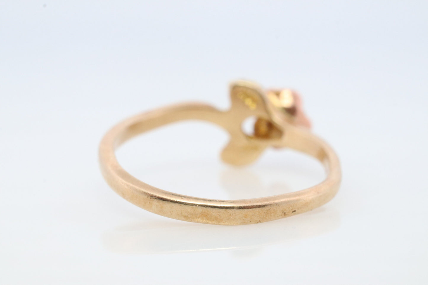 Black Hills Gold Ring. Diamond Ring. 10k Multi-Tone Gold. Dainty Black Hills Gold Design with diamond. Solitaire diamond Band