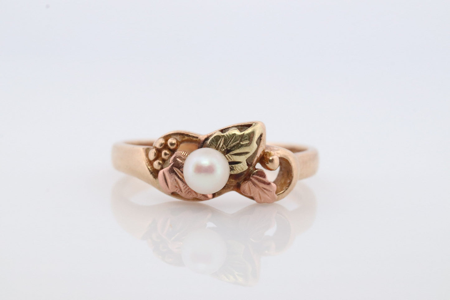 Black Hills Gold Ring with a Pearl. 10k Multi-Tone Black Hills Gold Pearl Ring. Pearl Solitaire Band.