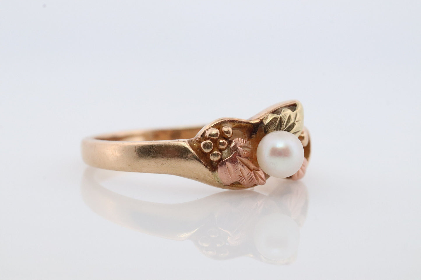 Black Hills Gold Ring with a Pearl. 10k Multi-Tone Black Hills Gold Pearl Ring. Pearl Solitaire Band.