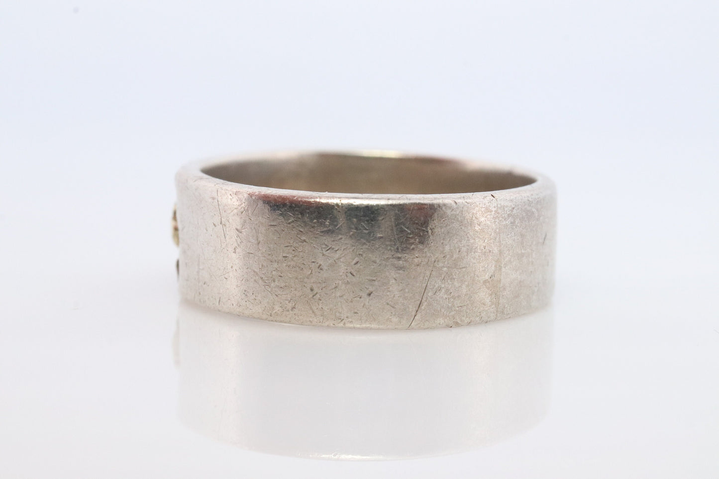 Black Hills Gold Sterling Silver Band. Size 10. 10k 12k Sterling Silver Black Hills Gold Inlays ring.