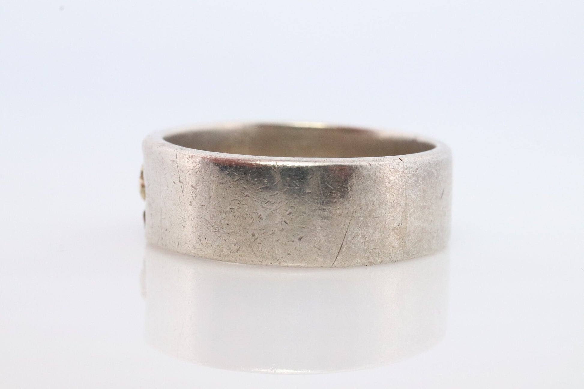Black Hills Gold Sterling Silver Band. Size 10. 10k 12k Sterling Silver Black Hills Gold Inlays ring.