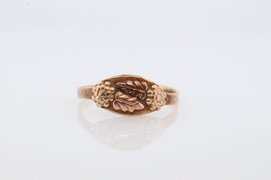 Antique Black Hills Gold ring. 10k Black Hill TAG Band. Black Hills Gold BAND Antique.