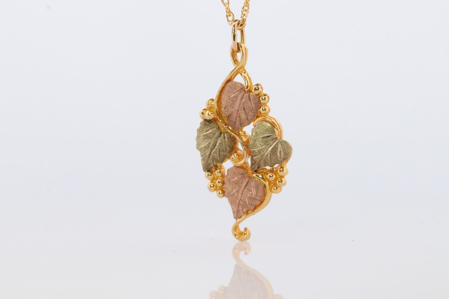 10k 12k Black Hills Gold Pendant. Black Hills Gold Vine Leaves Charm. Black hills gold necklace.