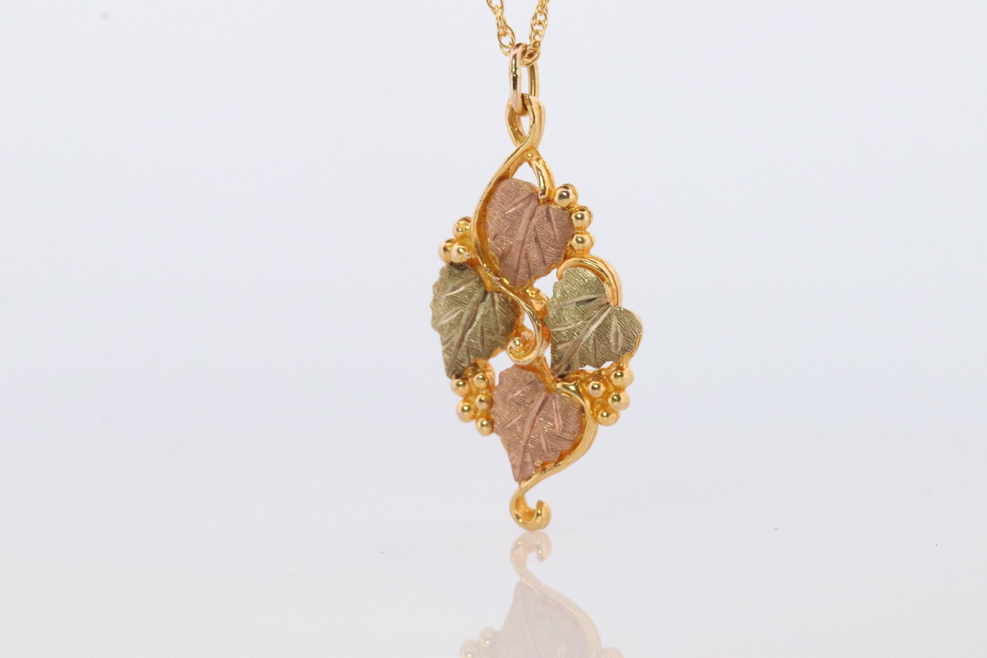 10k 12k Black Hills Gold Pendant. Black Hills Gold Vine Leaves Charm. Black hills gold necklace.