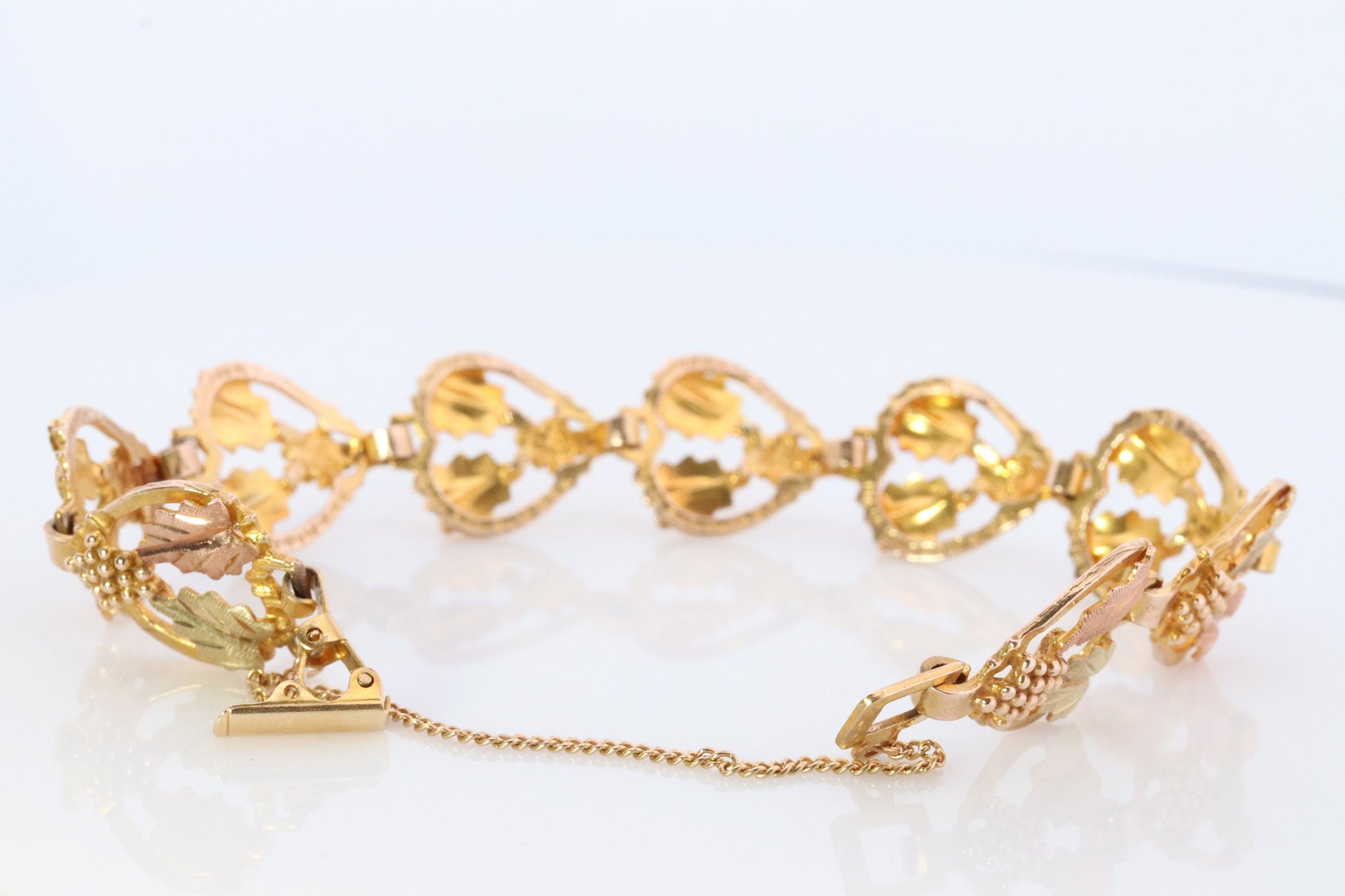 Black Hills Gold Bracelet. 10k Multi-Tone Black Hills Gold Bracelet. Heavy 10k 12k Grape Leaf Bracelet.