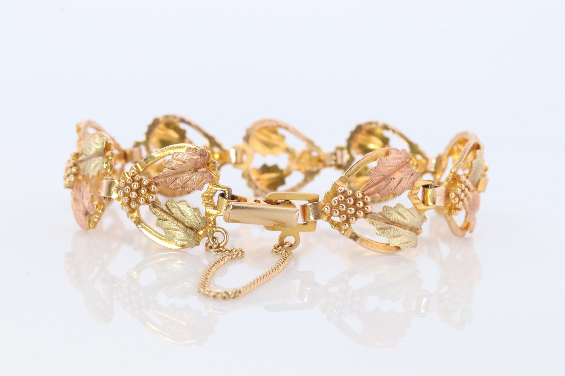 Black Hills Gold Bracelet. 10k Multi-Tone Black Hills Gold Bracelet. Heavy 10k 12k Grape Leaf Bracelet.