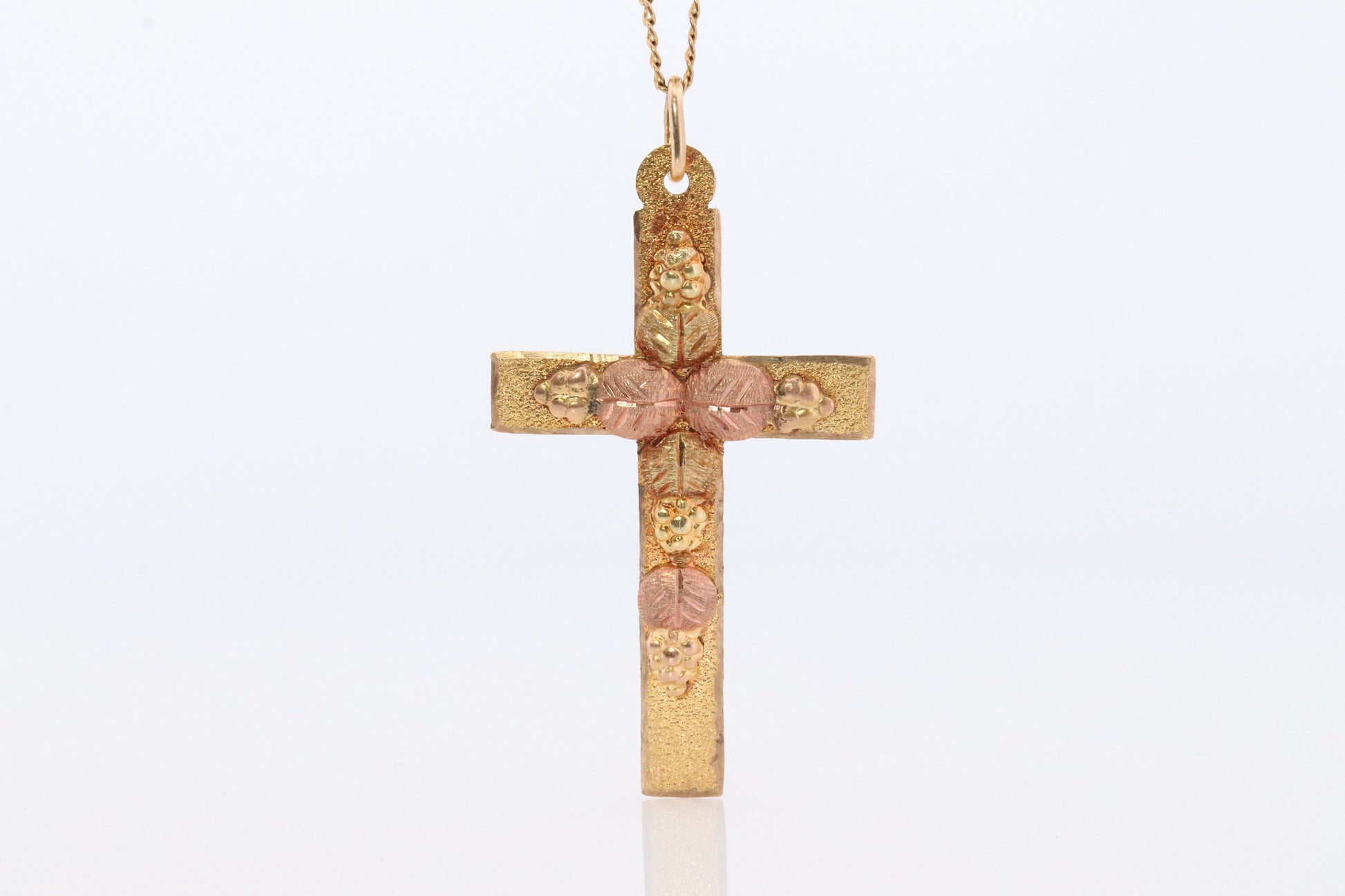 Black Hills Gold Cross Necklace. 10k multi tone Black Hills Gold Crucifix Pendant