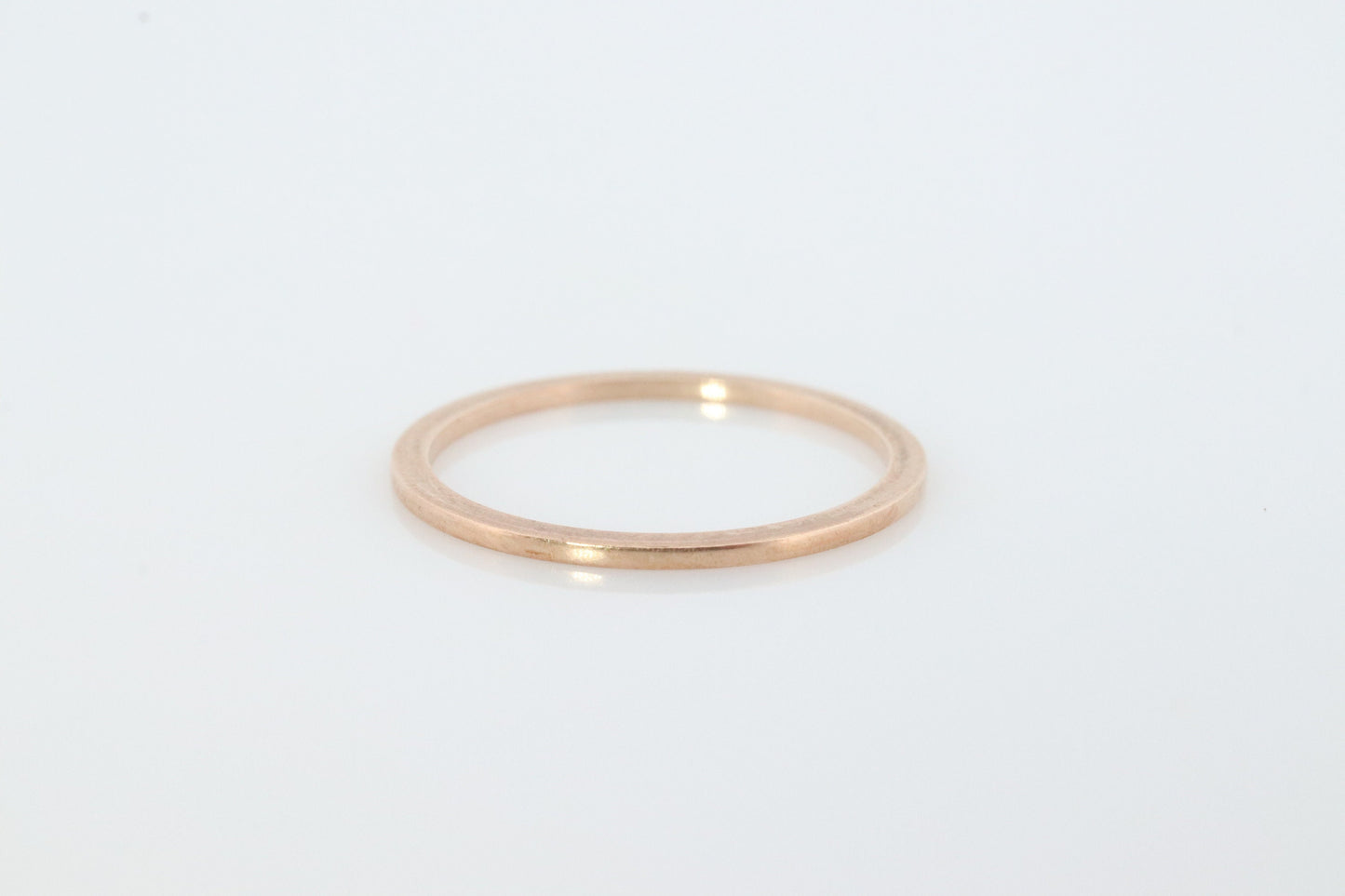 Vintage 10k Yellow Gold Minimalist Band Ring. ULTRA Thin band. 1mm wide. sz6